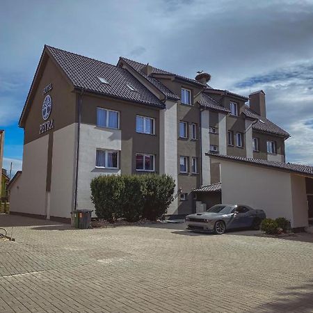 Hotel Petra Hrabušice エクステリア 写真