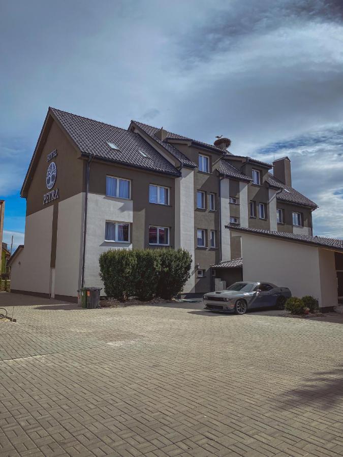 Hotel Petra Hrabušice エクステリア 写真
